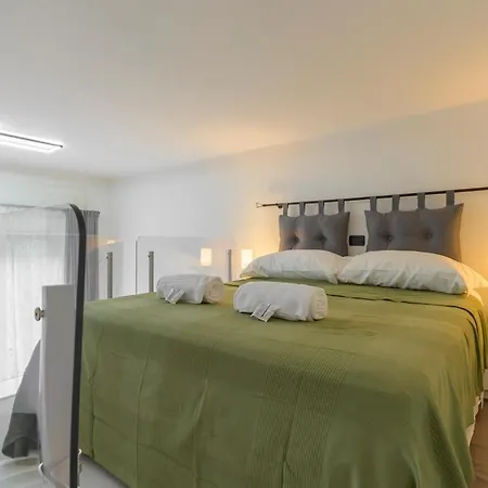 The Train Station Loft - Bemyhost شقة *