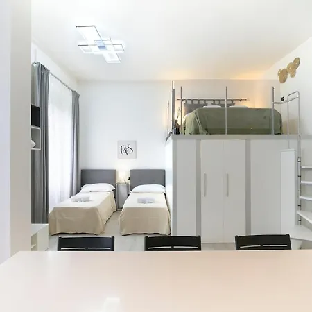 The Train Station Loft - Bemyhost