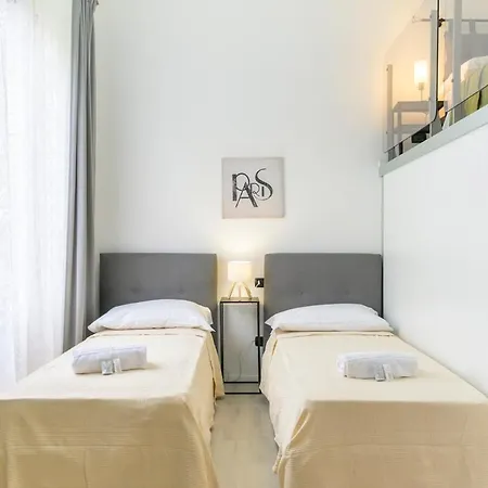 The Train Station Loft - Bemyhost بولونيا