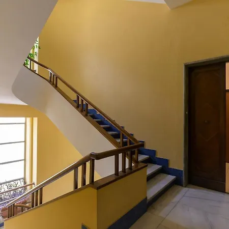 شقة The Train Station Loft - Bemyhost
