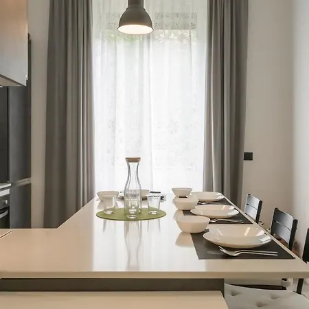 The Train Station Loft - Bemyhost Апартаменты
