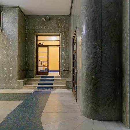 The Train Station Loft - Bemyhost شقة *